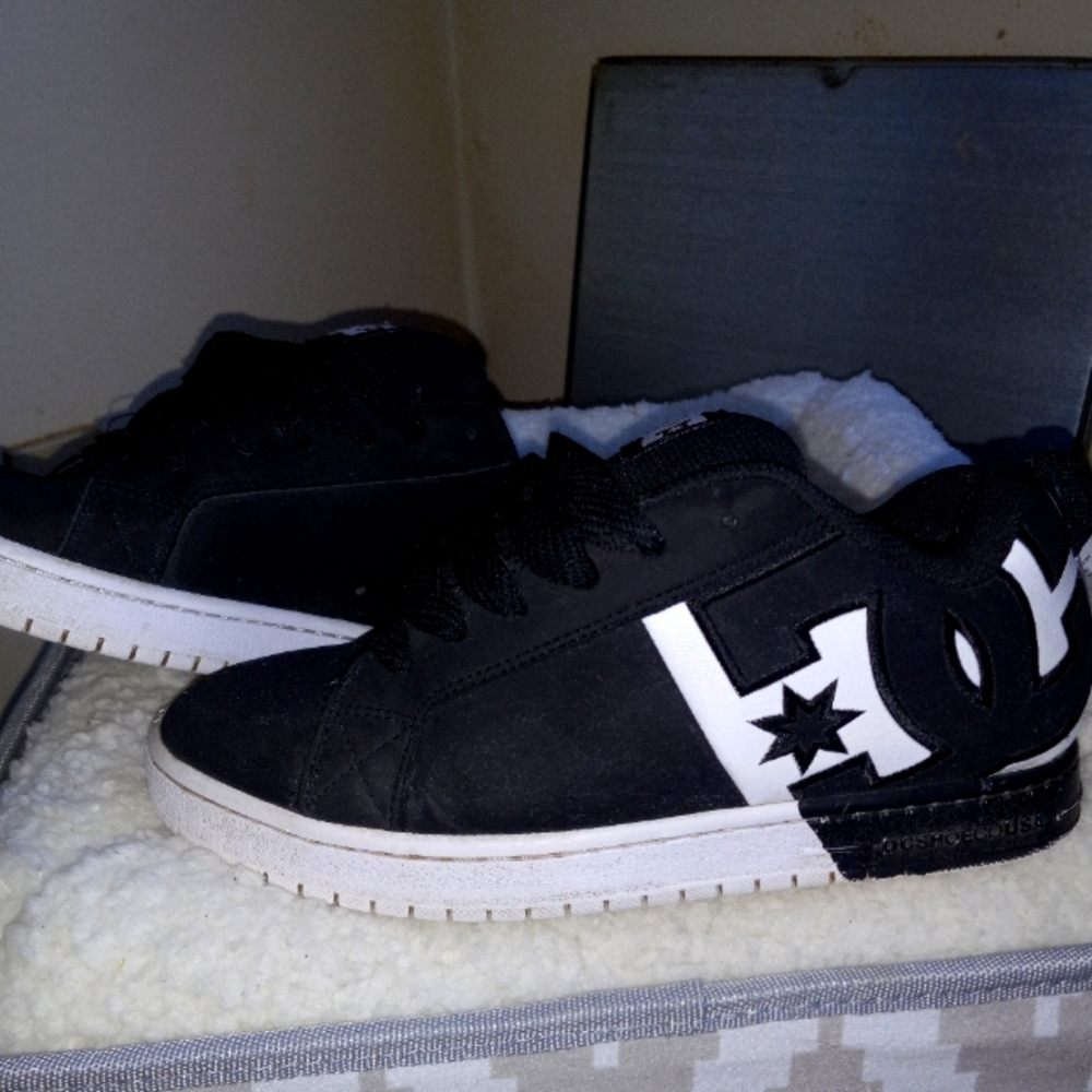 Dc shoes